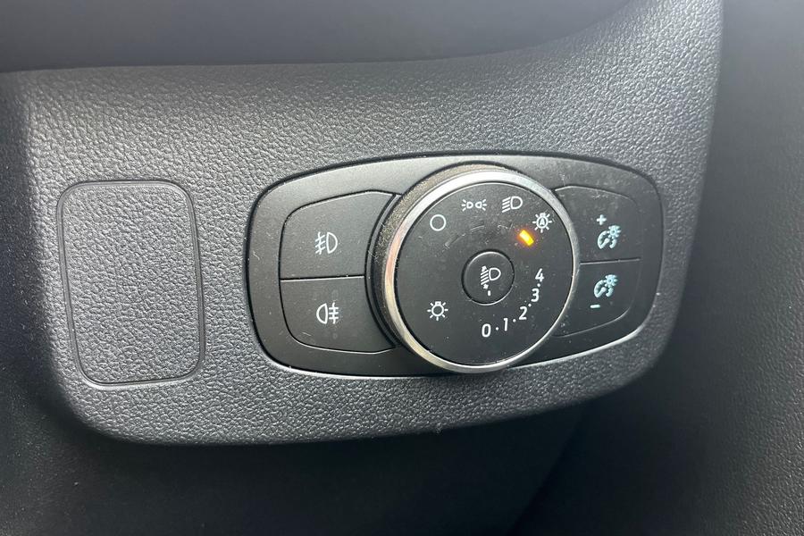 Ford PUMA Photo autoimg-de851d7085a87c8ae65c5081a6164f95e69acdb8.jpg