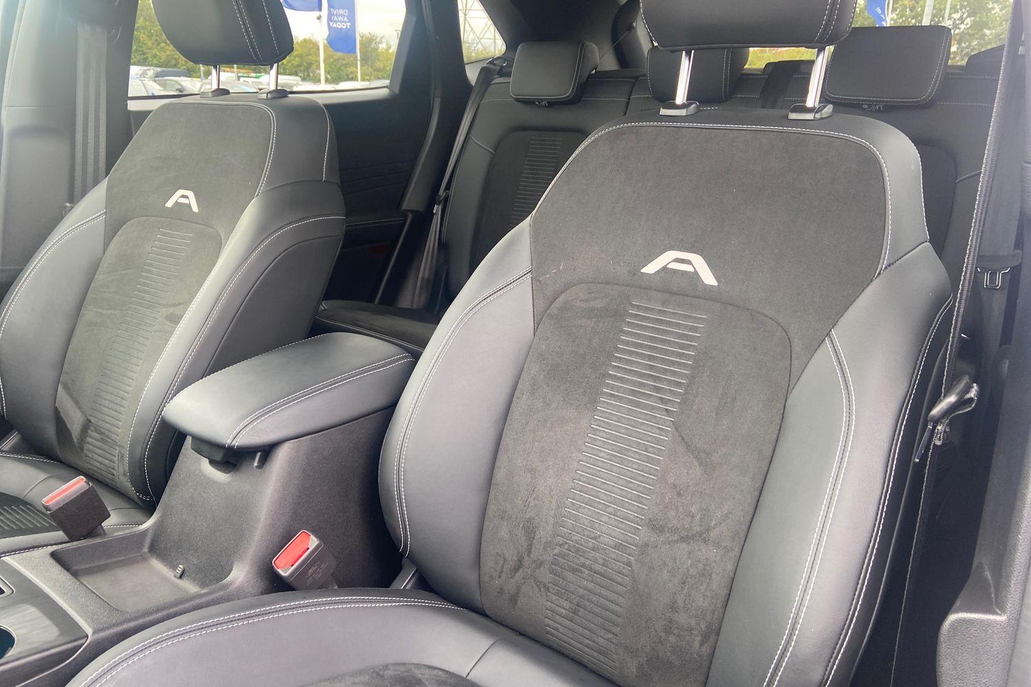 Ford KUGA Photo 18