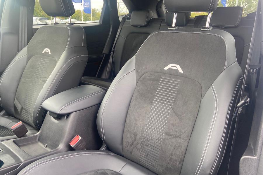 Ford KUGA Photo autoimg-de882b06668246214323d038080c8ebd80069a8c.jpg