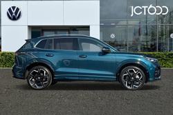 VOLKSWAGEN Tiguan Photo 4