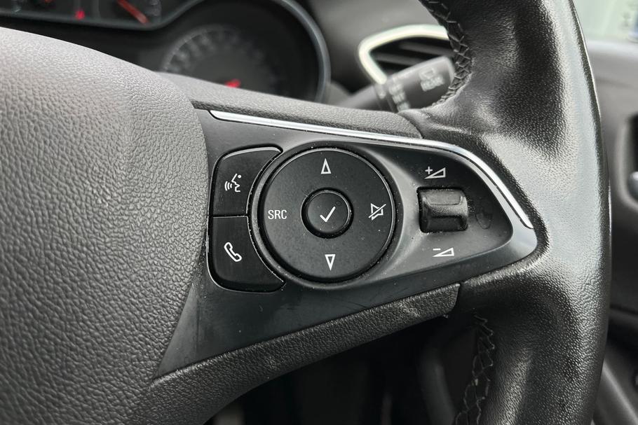 Used Vauxhall Crossland 24