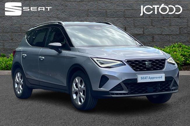 SEAT Arona Photo 1