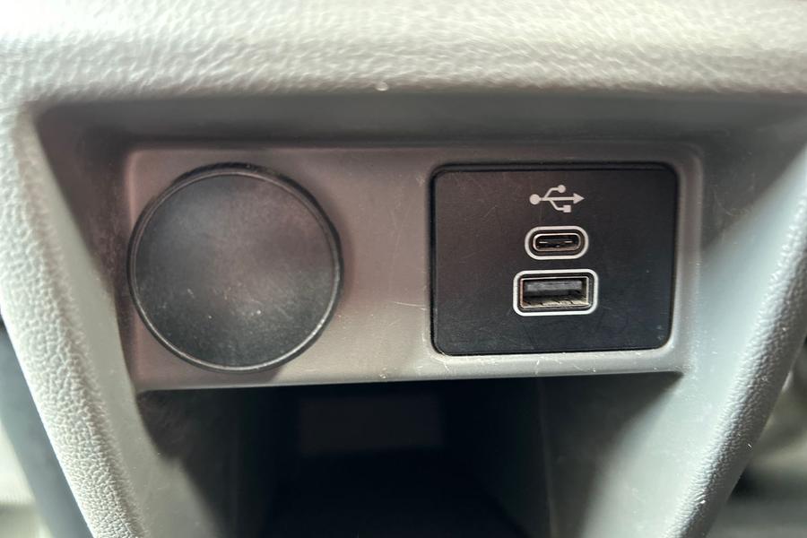 Ford TRANSIT CUSTOM Photo autoimg-de9072fc56d657393fe637a1b17389a0a1ff8acd.jpg