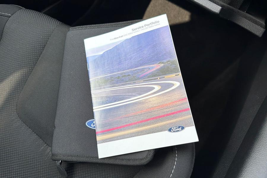 Ford S-MAX Photo autoimg-de92ffb5ef1da844d57f09808eac5d1b94f9e8e4.jpg