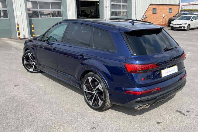Audi SQ7 Photo 24