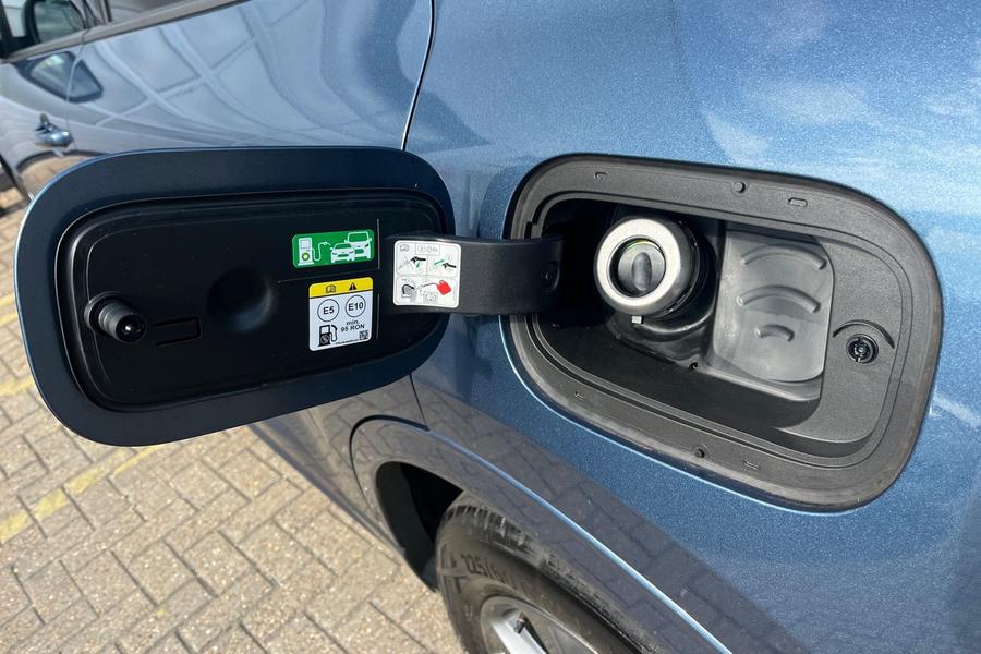 Ford KUGA Photo autoimg-de94933a2cd7666e6ca97a67dab6f51230c88f9c.jpg
