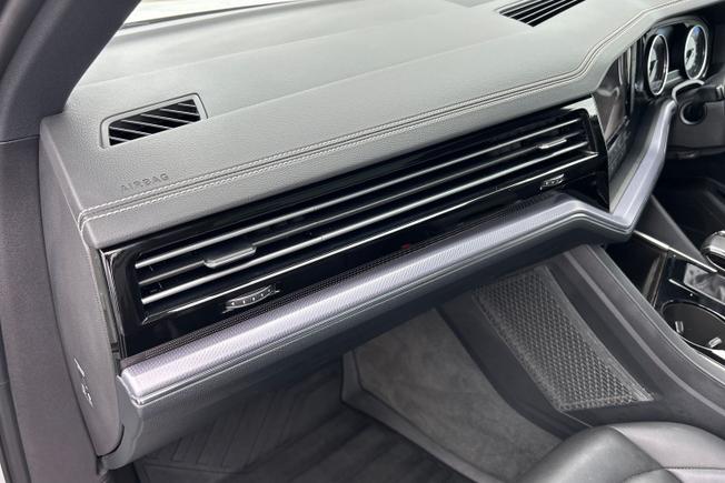 VOLKSWAGEN Touareg Photo 42