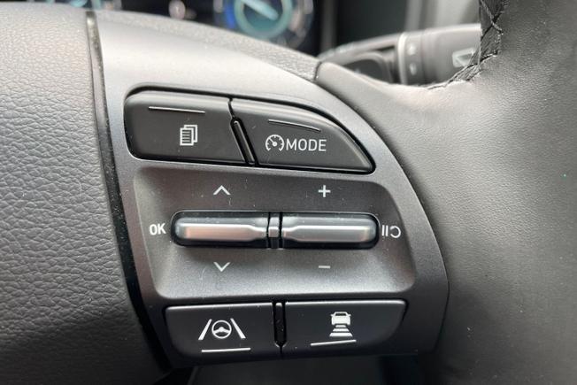 HYUNDAI Kona Photo 17