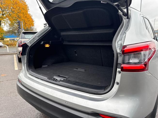 NISSAN Qashqai Photo 39
