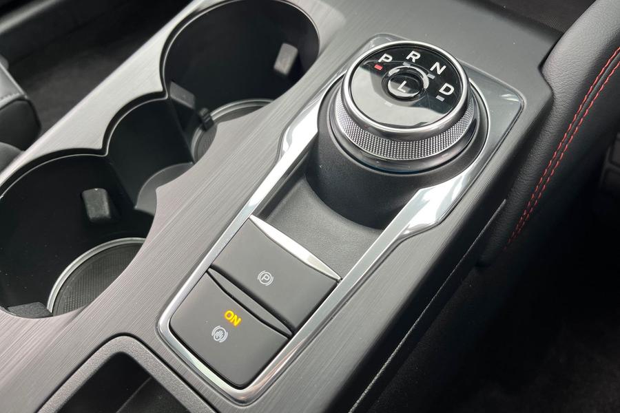 Ford Kuga Photo autoimg-de9c51ab4221954a1e737a0b89d95b6f624450c3.jpg