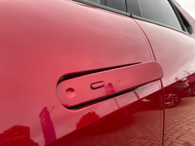 TOYOTA C-Hr Photo 23