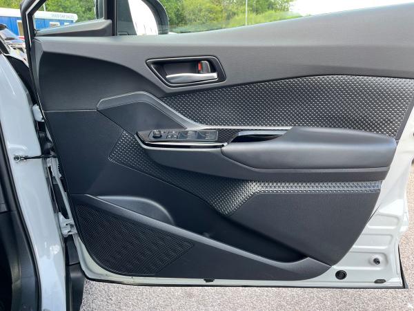 Toyota C-HR Photo autoimg-dea28afd7d77570d049d508cbc52e3647a49801c.jpg