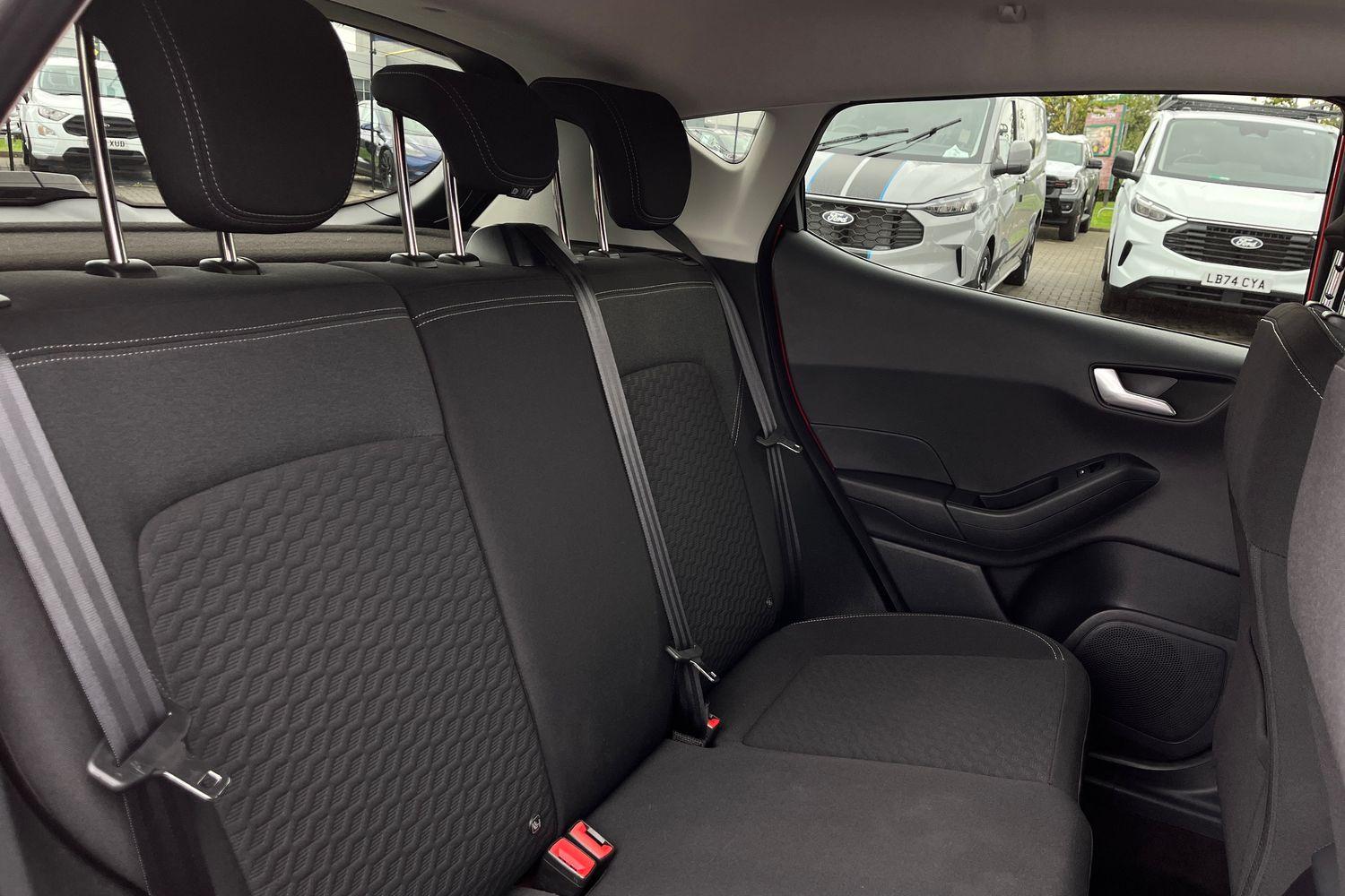Ford Fiesta Photo 19