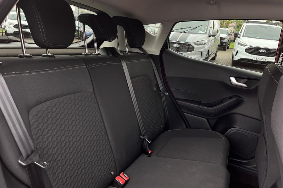 Ford Fiesta Photo autoimg-dea4bcd53ea7b48cd069e08e706446d75315c8dd.jpg