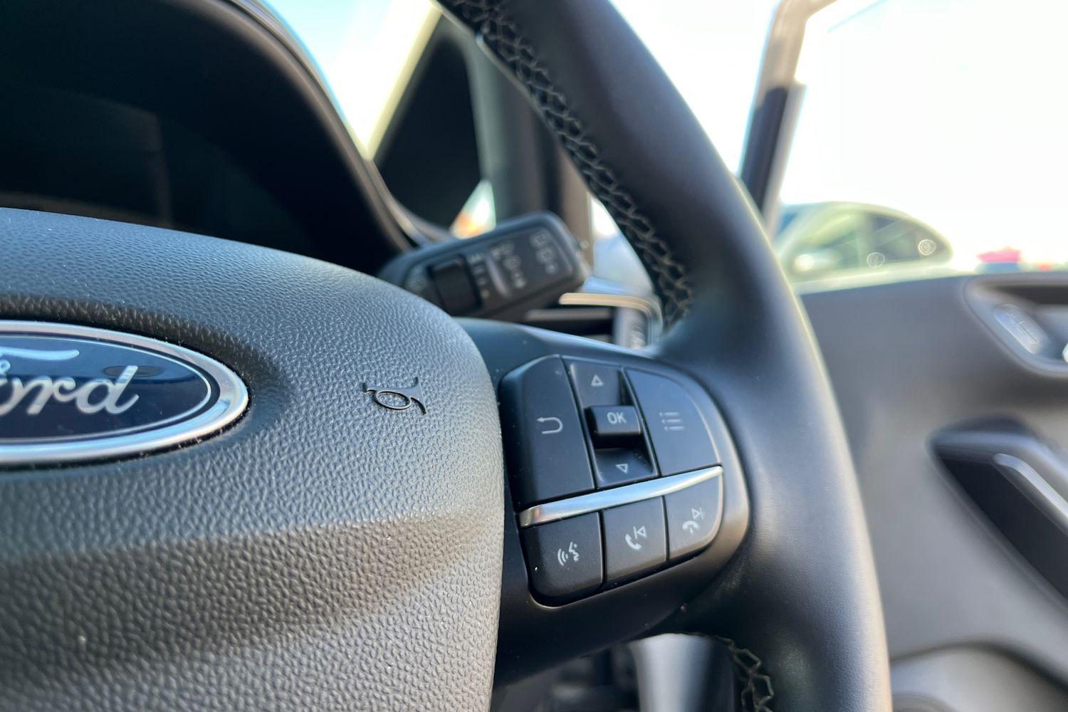 Ford FIESTA Photo 25