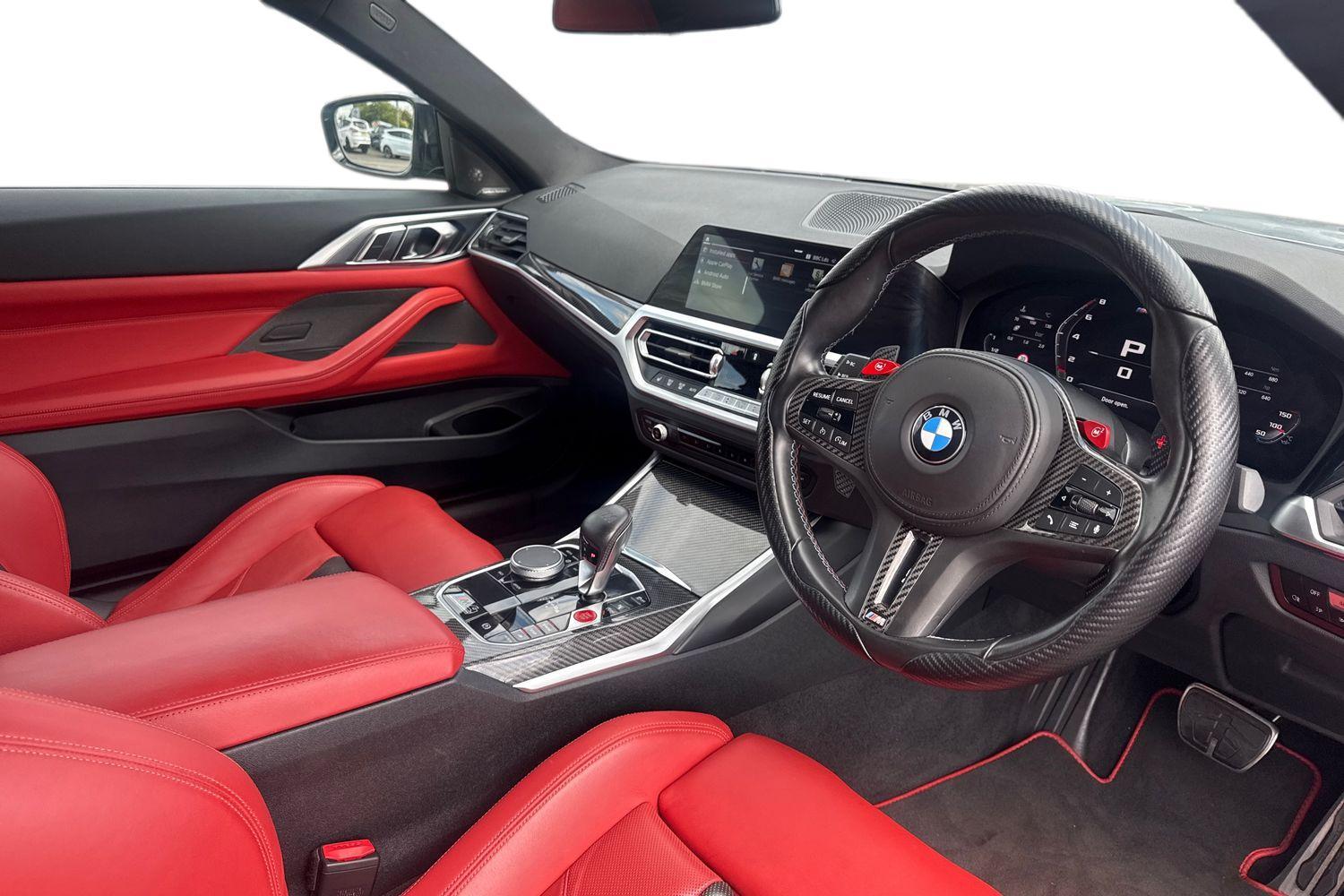 BMW M4 Photo 8