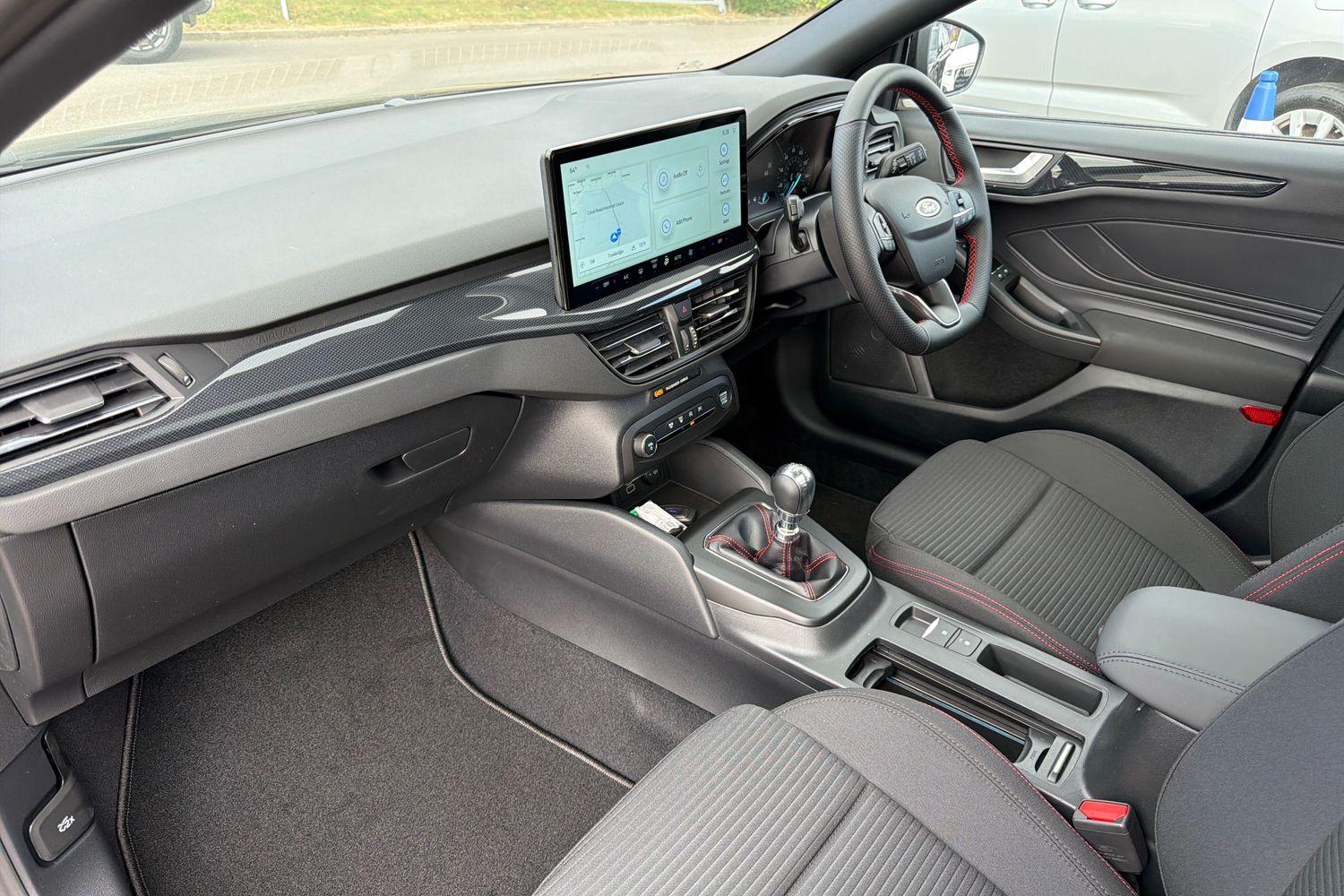 Ford Focus Photo 17