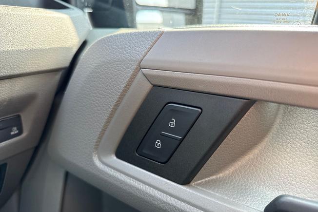 Volkswagen Crafter Photo 38