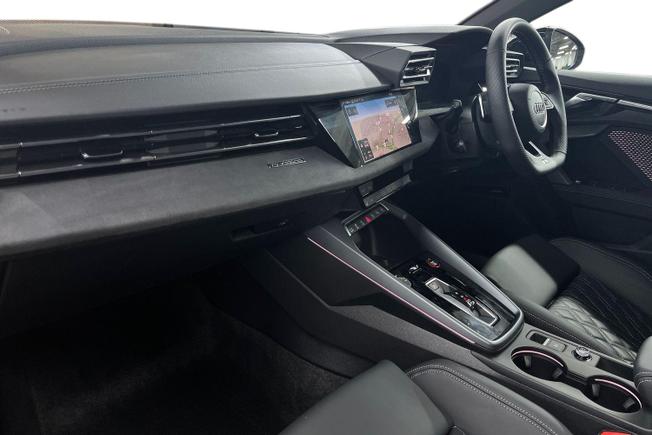 Audi S3 Photo 2