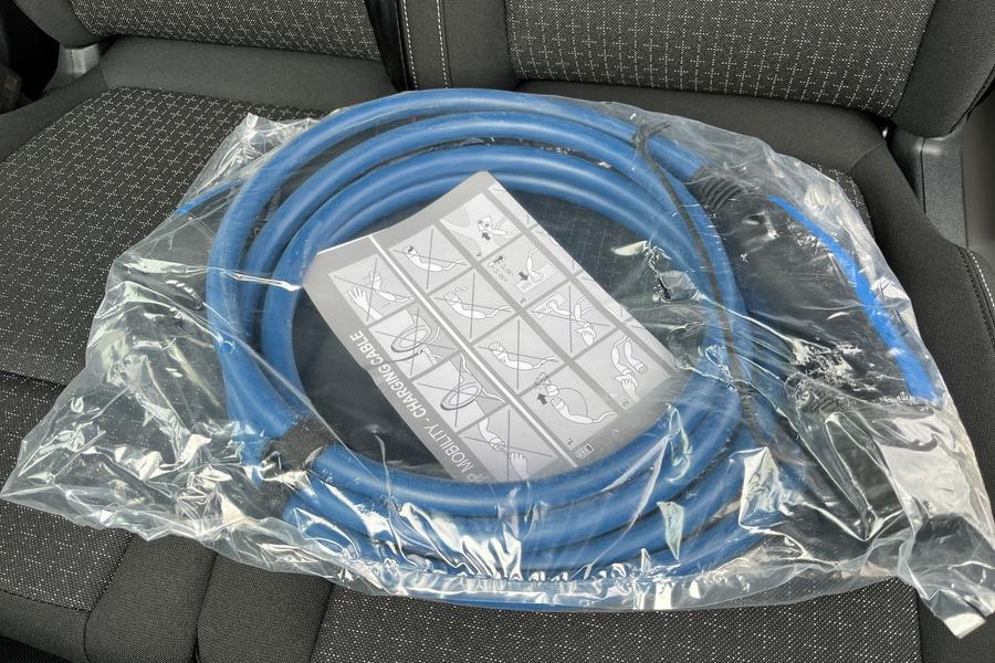 Ford E-TRANSIT CUSTOM Photo autoimg-deac91c05433f653d691f28f52f780dccad1a871.jpg