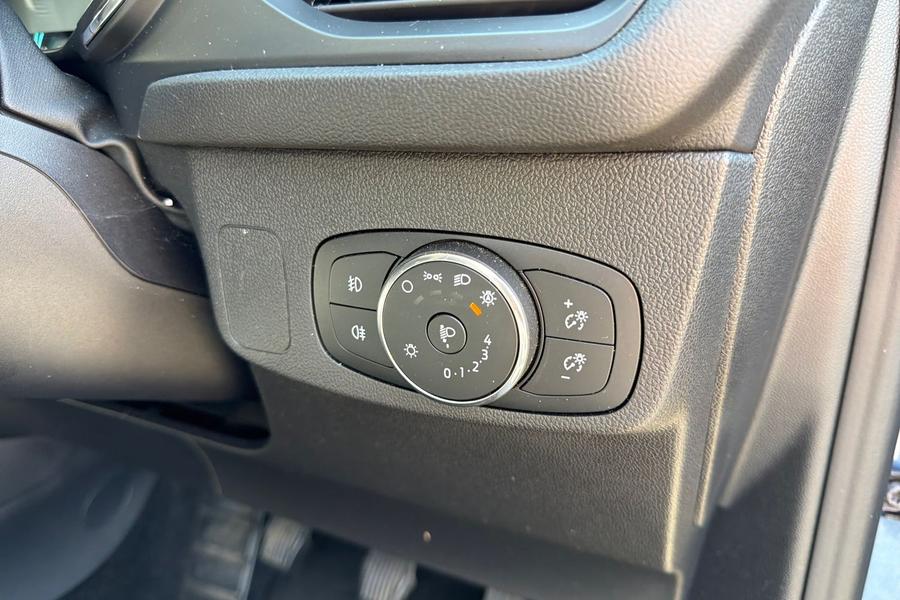 Ford FOCUS Photo autoimg-deaf07c353d17c29debb7183313f929b47b0c73e.jpg