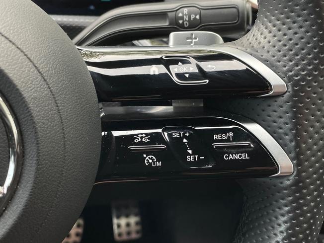MERCEDES-BENZ CLA Photo 17