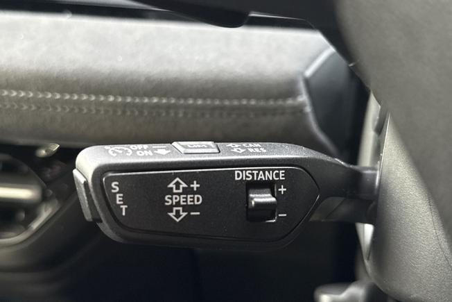 AUDI Q6 E-Tron Photo 38
