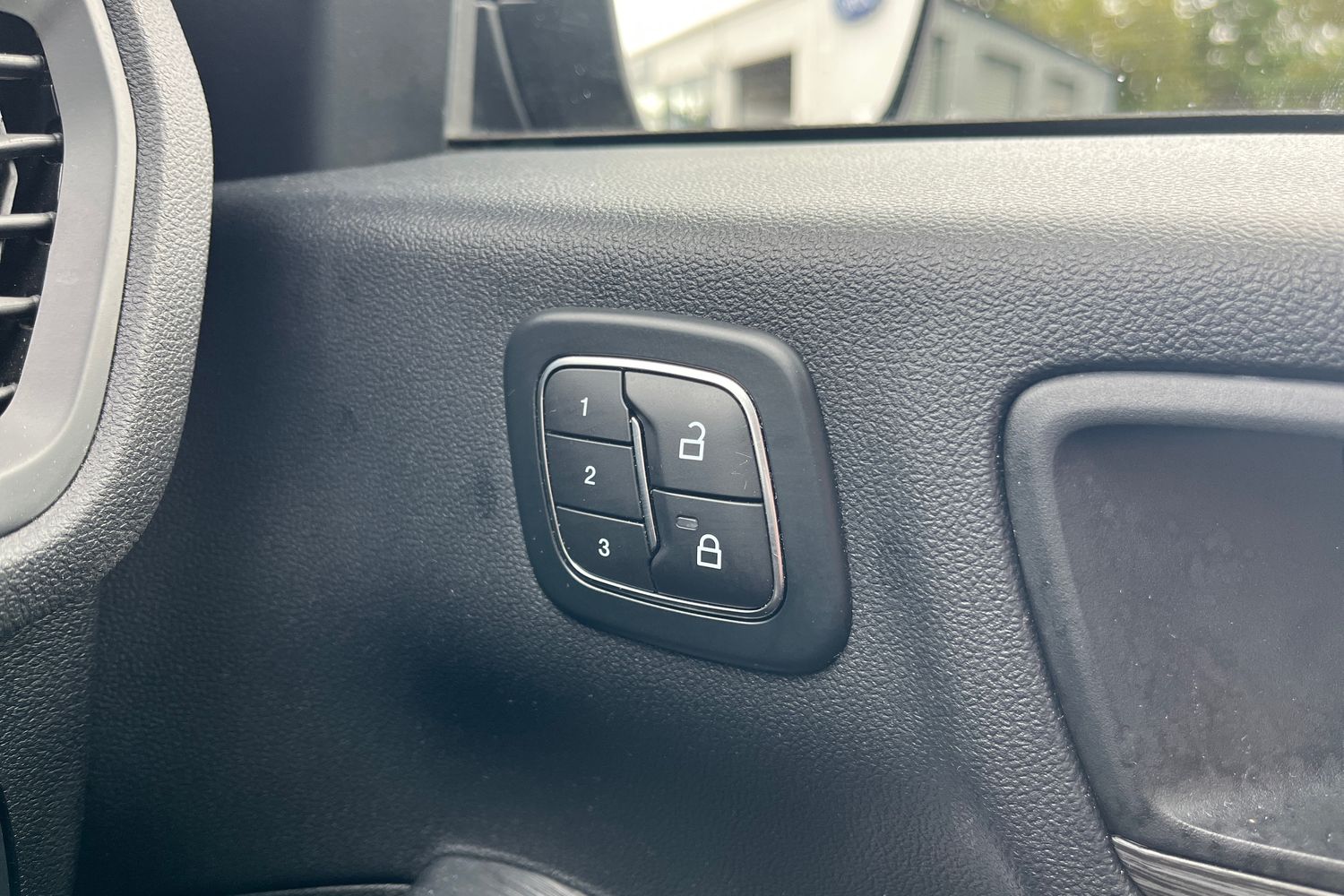 Ford KUGA Photo 26