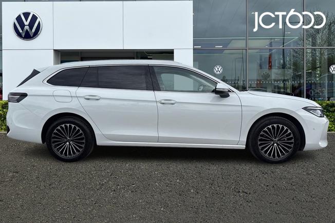 VOLKSWAGEN Passat Photo 4