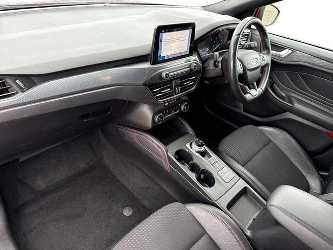 FORD Focus Photo 2