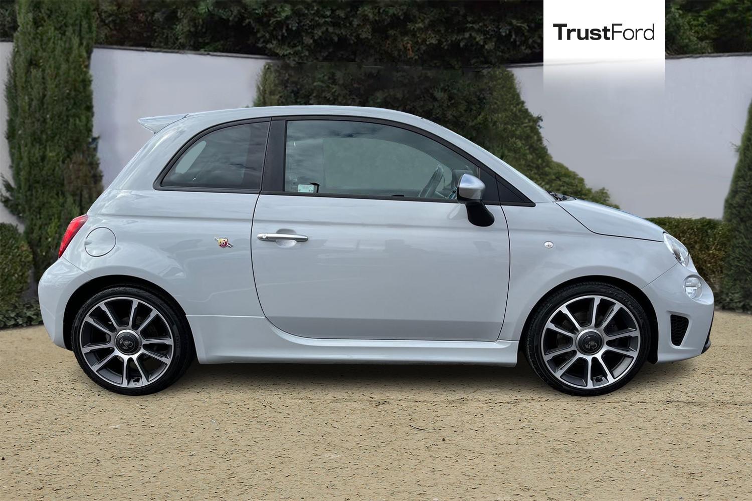 Abarth 595 Photo 2