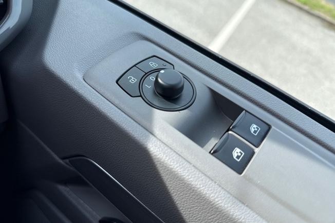 BMW Shuttle Photo 21