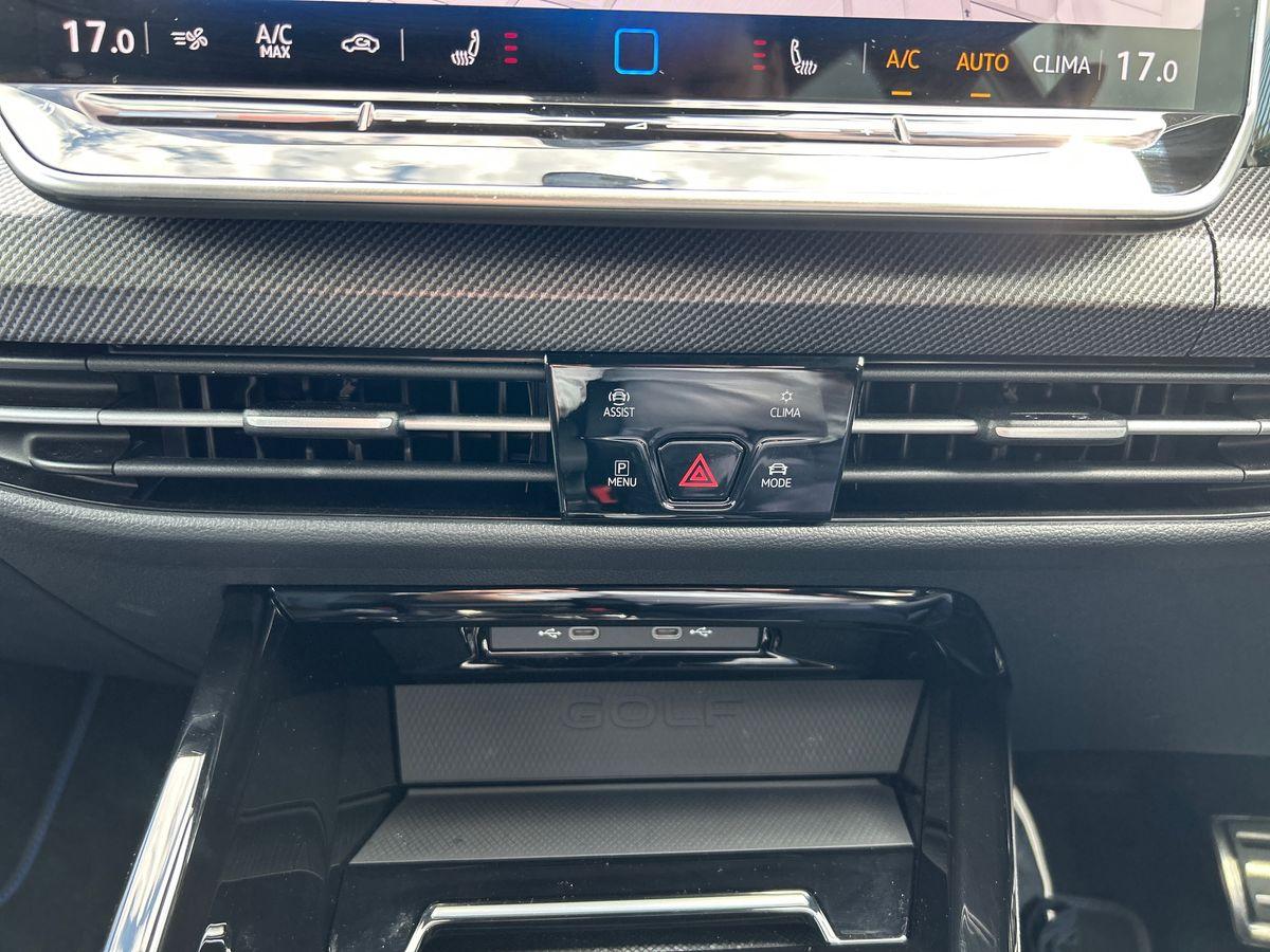 Volkswagen Golf Photo autoimg-dec55b3379948e2d8272b8e5d080932f22792e0a.jpg