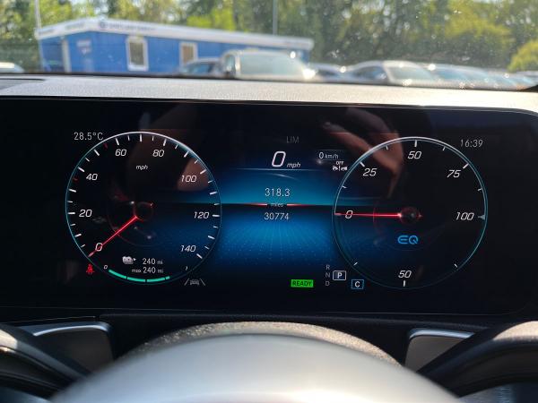 Mercedes-Benz EQB Photo autoimg-dec83cd288efad6849fcdee2f82e19c8c24818ea.jpg