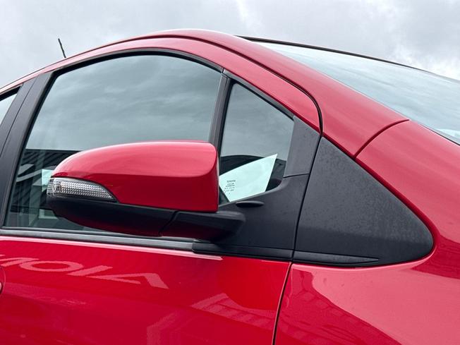 TOYOTA Yaris Photo 20