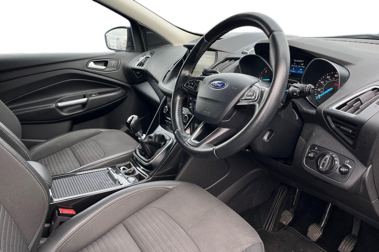 Ford KUGA Photo 8