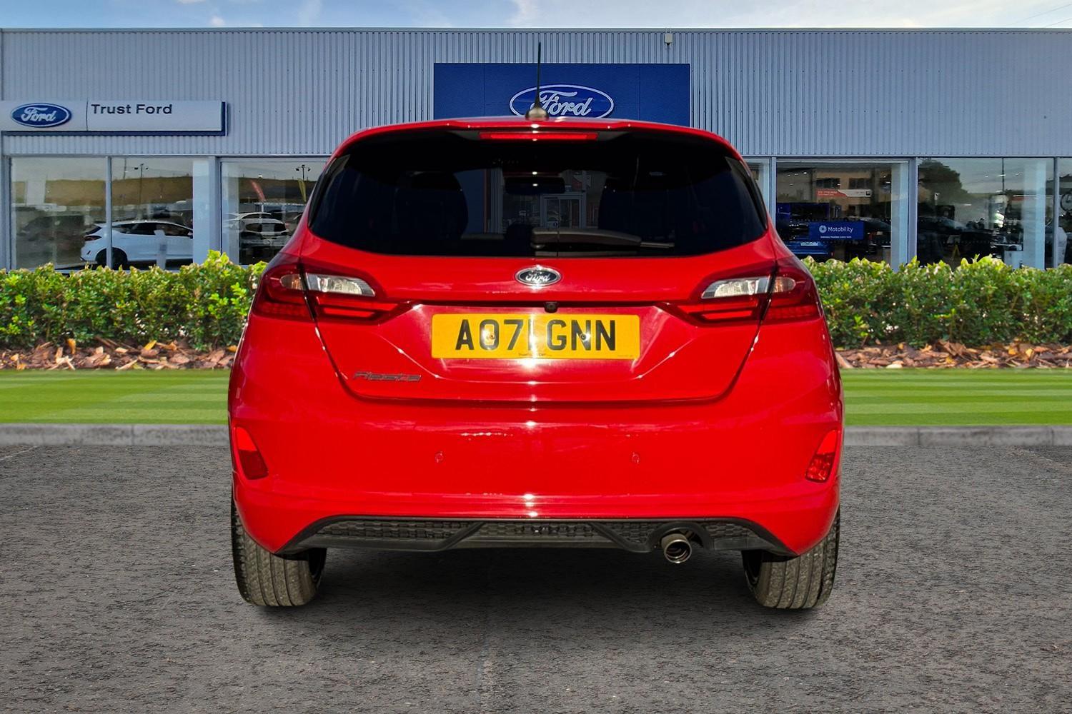 Ford FIESTA Photo 6