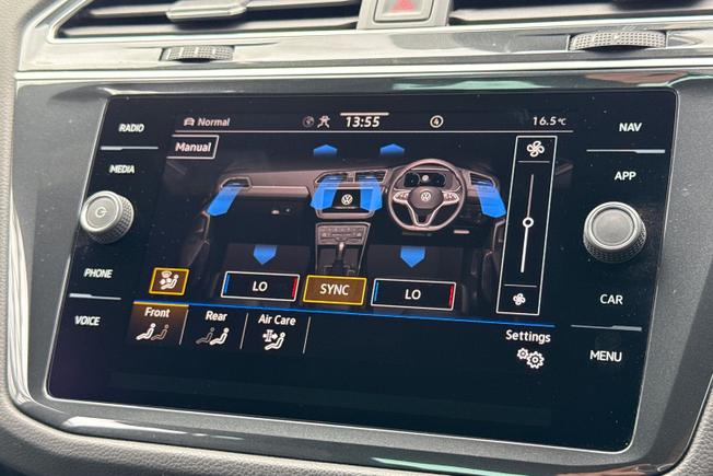 VOLKSWAGEN Tiguan Photo 34
