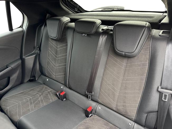 VAUXHALL CORSA Photo 9