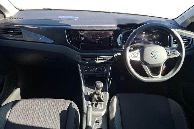 VOLKSWAGEN Polo Photo 10