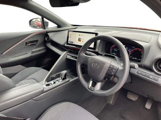 TOYOTA C-Hr Photo 6