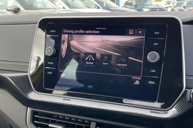 VOLKSWAGEN T-Cross Photo 28