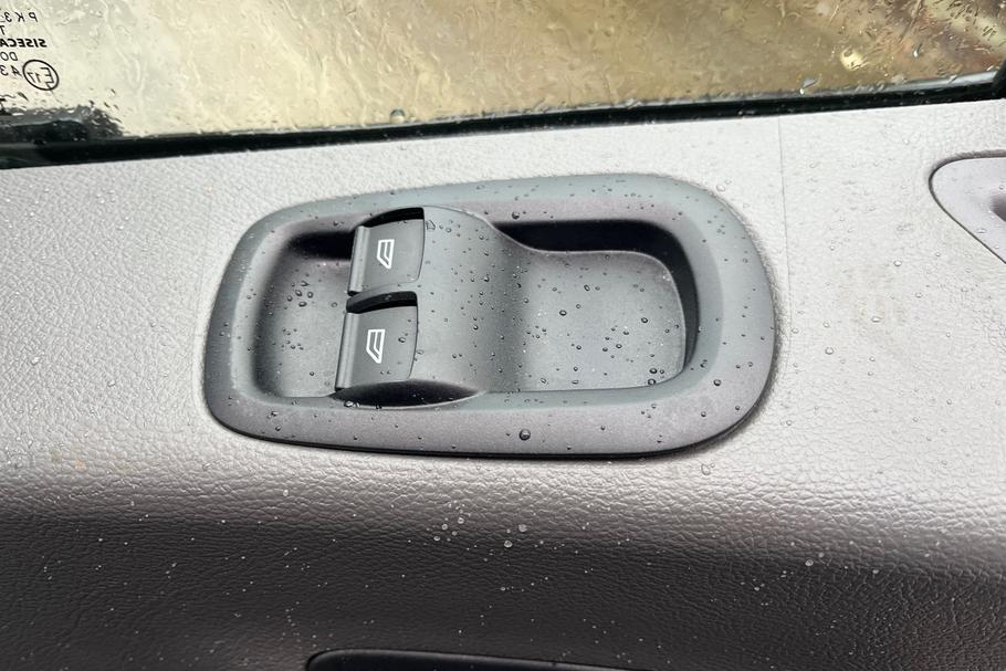 Used Ford TRANSIT WV75VRP 19