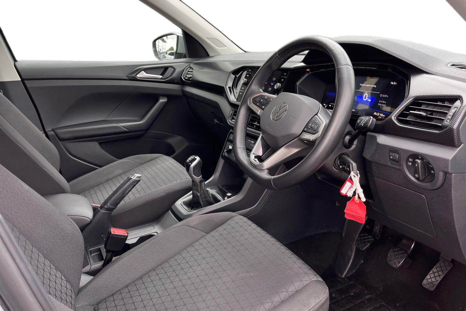 Volkswagen T-CROSS Photo 8