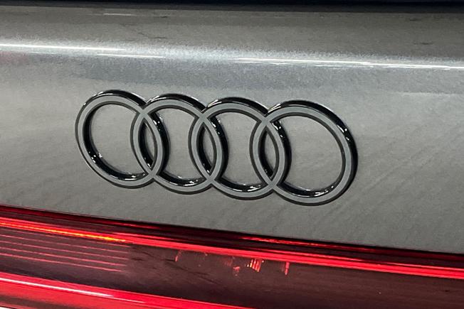 AUDI S5 Avant Photo 35