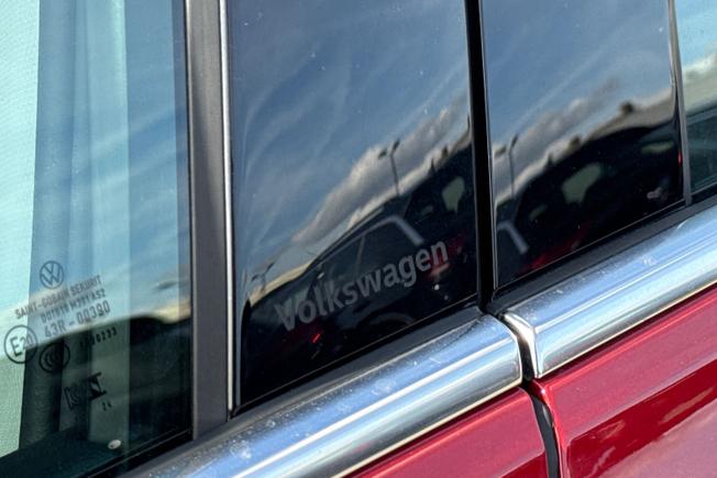 VOLKSWAGEN Golf Photo 25