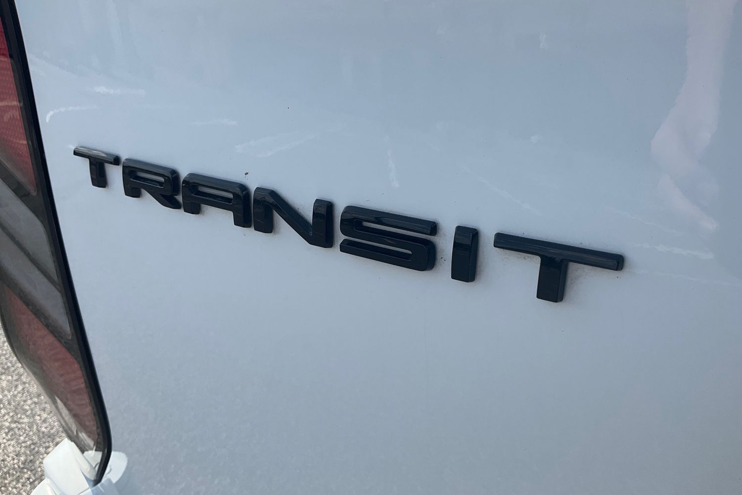 Ford E-Transit Custom Photo 19