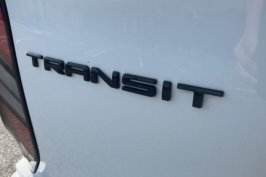 Ford E-Transit Custom Photo autoimg-dee93e993d65d59f4b93afcb007cac65552bf789.jpg