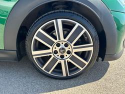 MINI Hatch Photo 5