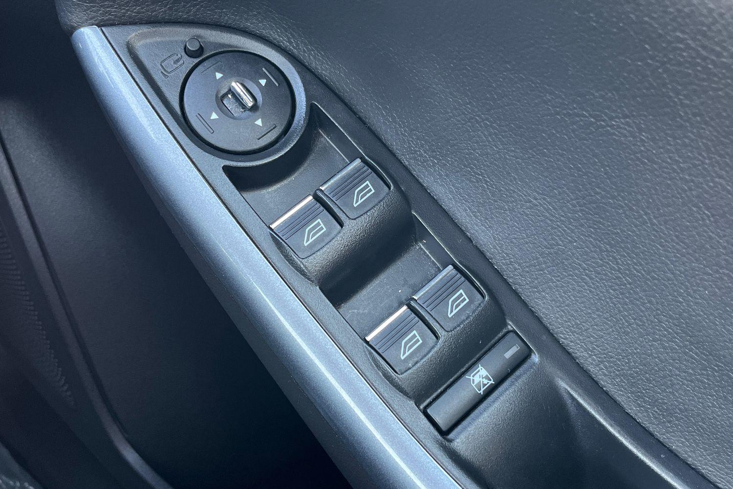 Ford FOCUS Photo 15